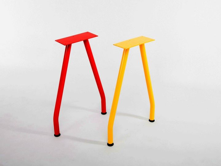 ''Tandem 1'' table legs